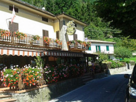 Locanda Il Castagno outside