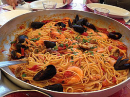 Spaghetteria Da Vittorio E Maria food