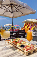 Bagno Waikiki Beach food