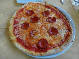 Tratto Pizza Da Gio food