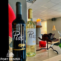 Port Desina food