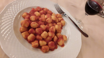 Bella Capri food