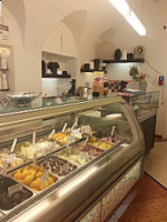 Gelateria Perla food