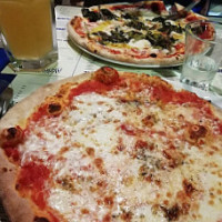 Pizzeria Savonarola food