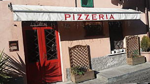 Pizzeria Del Contrario Di Tonarelli Norberto outside
