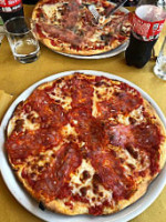 Pizzeria Milano food