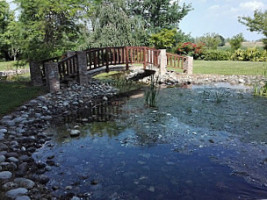 Lago Dei Cigni outside