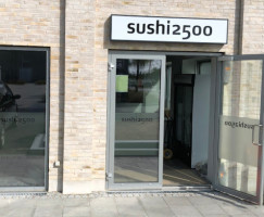 Sushi2500 outside
