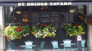 St Brides Tavern inside