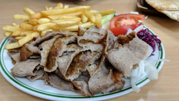 Pinar Kebab inside