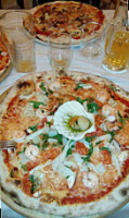Atmosphera Pizzeria food