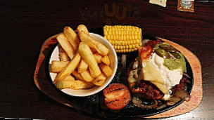 Sizzling Pub food