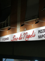 L'oro Di Napoli food