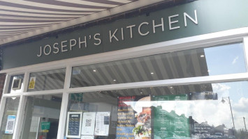 Joseph's Kitchen food
