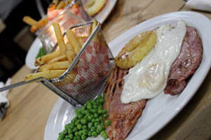 Tankerville Arms food