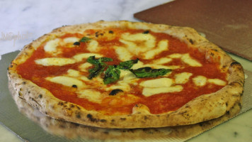 Donna Margherita food