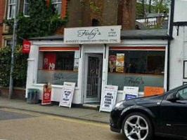 Finley's Newsagents Sandwich And General Store outside