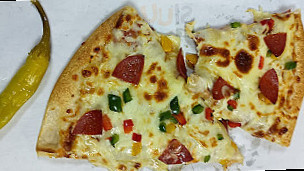 Mella Pizza food