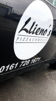 Llieno's Pizza Company outside