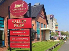 Valley Farm, Dining Carvery outside