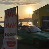 Nik Nak Noodles outside
