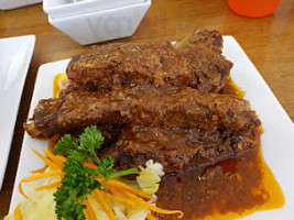 Ting Tong Thai Cafe food