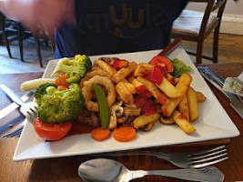 Lion Pub food