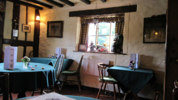Rocke Cottage Tea Rooms inside