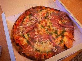 Pizza Hytten food