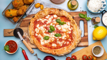 Pizzeria Malaterra food