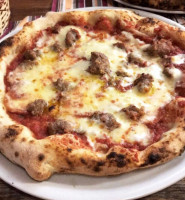Pizzeria La Boschese Di Casillo Fortuna Elena C food
