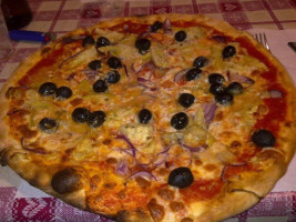 Pizzeria Tris food