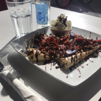 Rockafella’s Dessert Diner food