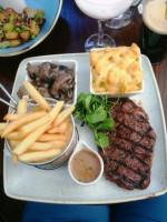 Foxtons And Grill food