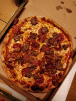 Kongens Pizza Sorte Gryde food