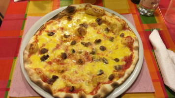Pizza E Basta Di Pellegrino Antonino food