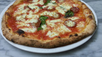 E Pizzeria Da Gino Di Ambrosio Luigi food