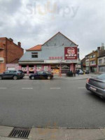 Bogaz Kebab Bereket Bakkerij outside