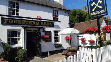 Foresters Arms outside