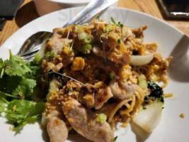 Kin Khao Thai Eatery food