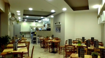 Pizzamania inside