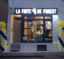 La Frite De Forest outside