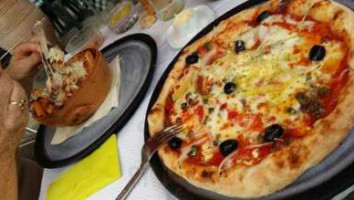 Pizzeria Onda Calabra food
