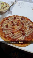 Allô Pizza food