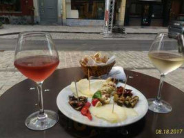 El Vasco, Wine &tapas And Sandwiches food