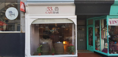 The 33rd Cafe outside