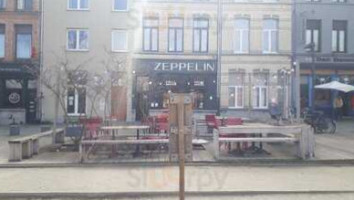 Zeppelin outside