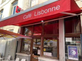 Café Lisbonne inside