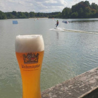 Waterski- En Outdoorcentrum Ermerstrand food