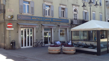 Antico Caffe Rosmini outside